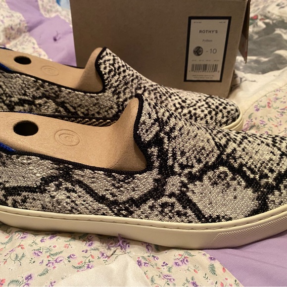 Rothy’s Python sneakers size 10 - Picture 2 of 4